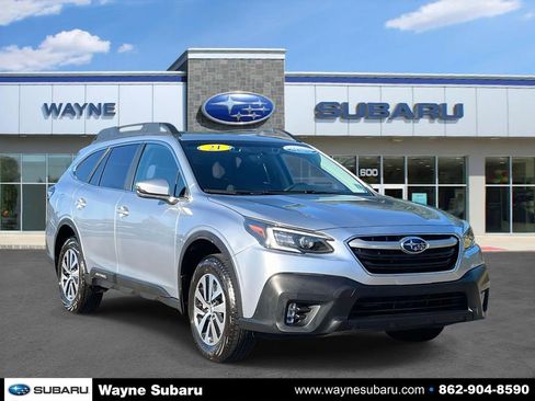 Used 2021 Subaru Outback Premium image 1