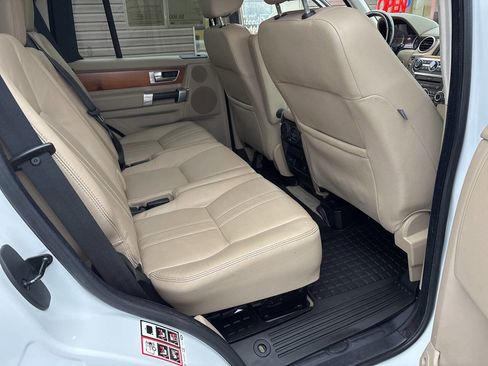 Used 2011 Land Rover LR4 HSE image 9