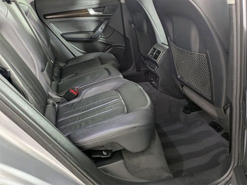 Used 2019 Audi Q5 2.0T Premium w/ Convenience Package image 31