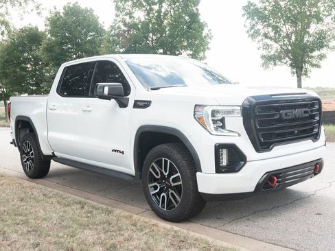 Used 2021 GMC Sierra 1500 AT4 w/ AT4 Premium Package AWD/4WD image 6