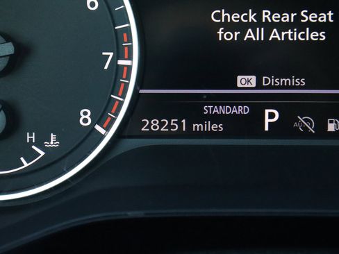 Used 2025 Nissan Pathfinder SV image 29