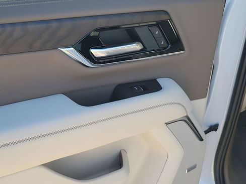 New 2026 GMC Yukon XL Denali image 48