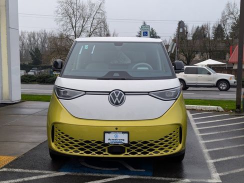 New 2025 Volkswagen ID. Buzz Pro S Plus image 8
