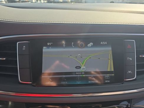 Used 2018 Buick Enclave Premium FWD image 24