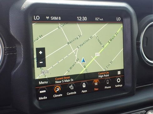 Used 2023 Jeep Wrangler Unlimited Sahara w/ Cold Weather Group AWD/4WD image 5