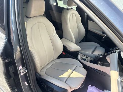 Used 2018 BMW X1 xDrive28i w/ Convenience Package AWD/4WD image 8