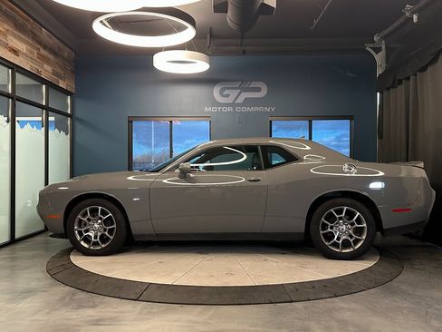 Used 2017 Dodge Challenger GT w/ Driver Convenience Group image 6