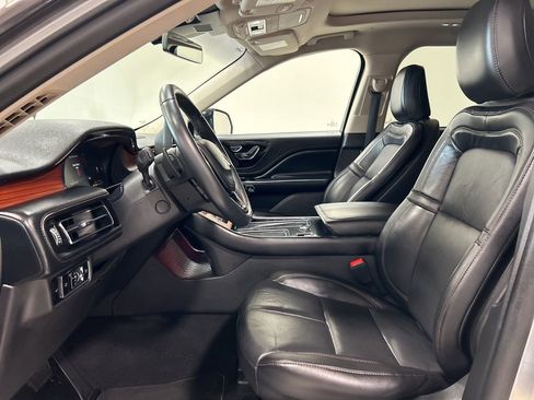 Certified 2024 Lincoln Aviator Reserve image 10
