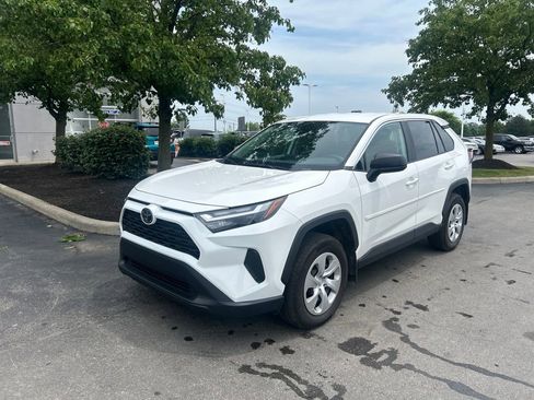 Used 2020 Toyota RAV4 XLE w/ Convenience Package AWD/4WD image 7