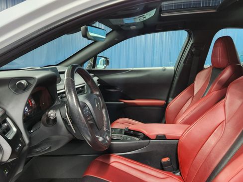 Used 2019 Lexus UX 200 F Sport image 8