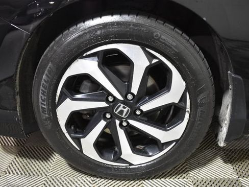 Used 2017 Honda Accord EX-L image 40