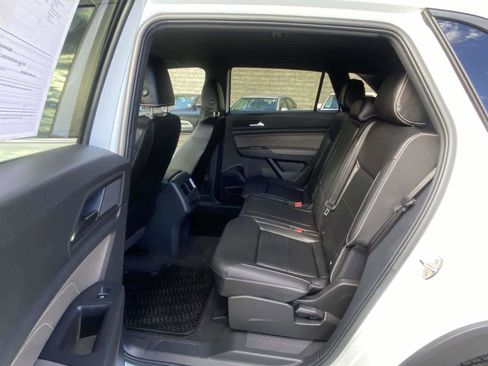 Used 2023 Volkswagen Atlas Cross Sport SE AWD/4WD image 26
