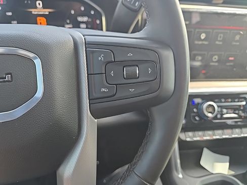 Used 2025 GMC Sierra 2500 Denali w/ Denali Reserve Package AWD/4WD image 24