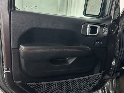 Used 2019 Jeep Wrangler Rubicon AWD/4WD image 8