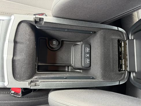 Used 2019 Dodge Charger SXT AWD/4WD image 30