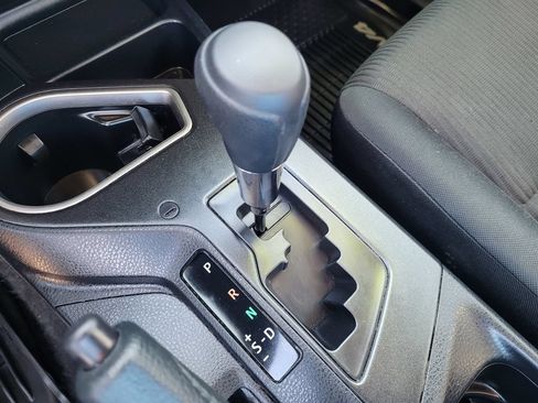 Used 2018 Toyota RAV4 LE w/ All Weather Liner Package FWD image 17