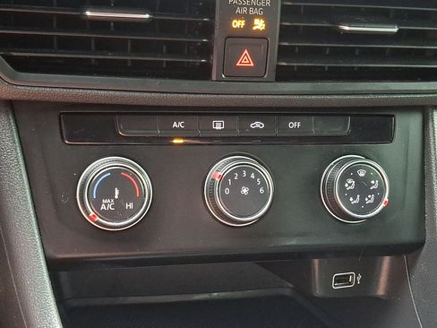 Used 2019 Volkswagen Jetta S w/ Driver Assistance Package FWD image 15