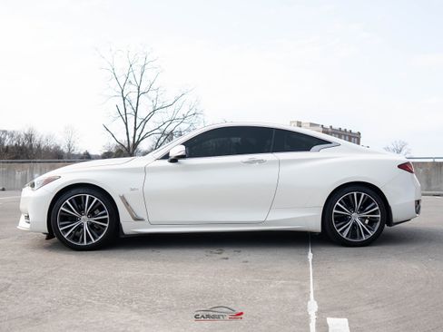 Used 2019 INFINITI Q60 3.0t Luxe w/ Essential Package image 4