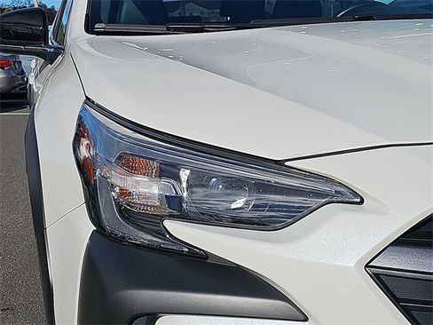 Used 2023 Subaru Outback Limited image 9