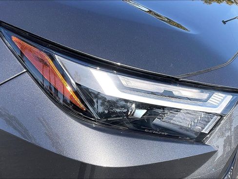 Used 2025 Toyota RAV4 XLE Premium image 28