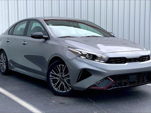 Used 2023 Kia Forte GT-Line w/ GT-Line Premium Package FWD image 2