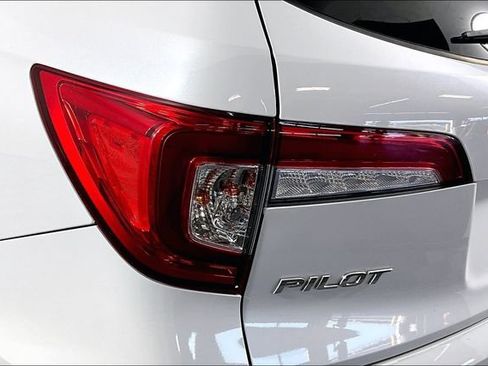 Used 2020 Honda Pilot Touring image 22