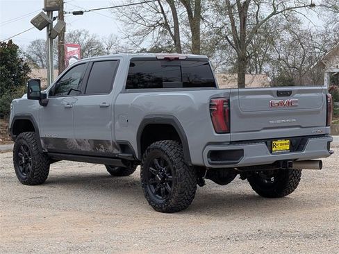 Used 2024 GMC Sierra 2500 AT4 w/ AT4 Premium Plus Package image 6