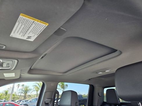 Used 2023 GMC Sierra 1500 SLT w/ SLT Convenience Package image 10