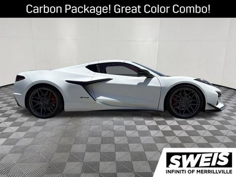 Used 2023 Chevrolet Corvette Z06 RWD image 10