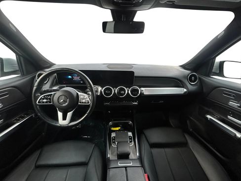 Used 2020 Mercedes-Benz GLB 250 4MATIC image 17