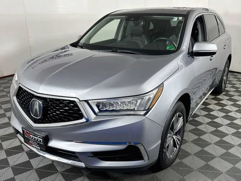 Used 2017 Acura MDX SH-AWD image 3