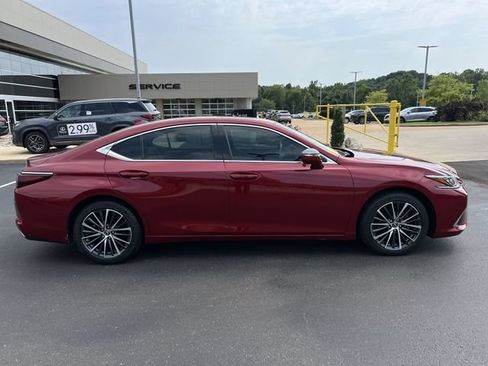 Certified 2025 Lexus ES 350 w/ Premium Package FWD image 2