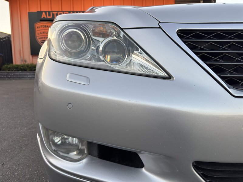 Used 2012 Lexus LS 460 w/ Sport Pkg RWD image 4