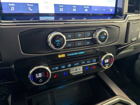 Used 2022 Ford F350 Limited AWD/4WD image 37
