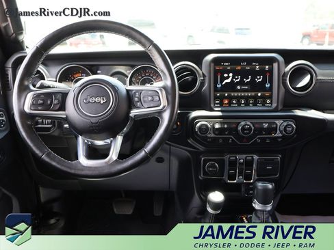 Used 2021 Jeep Wrangler Unlimited Sahara AWD/4WD image 18