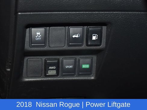 Used 2018 Nissan Rogue SV AWD/4WD image 10