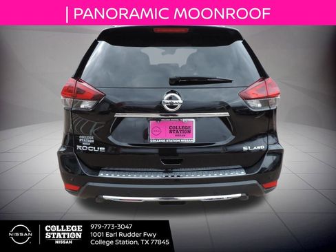 Used 2020 Nissan Rogue SL w/ Premium Package image 5