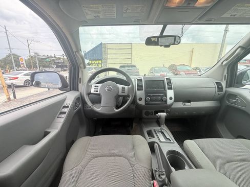 Used 2016 Nissan Frontier SV RWD image 19