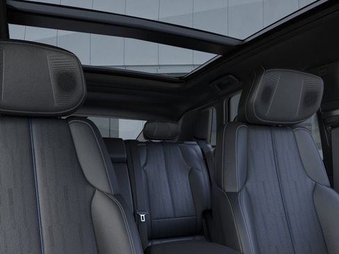 New 2025 Cadillac Lyriq Sport image 24