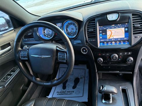 Used 2013 Chrysler 300 S image 30