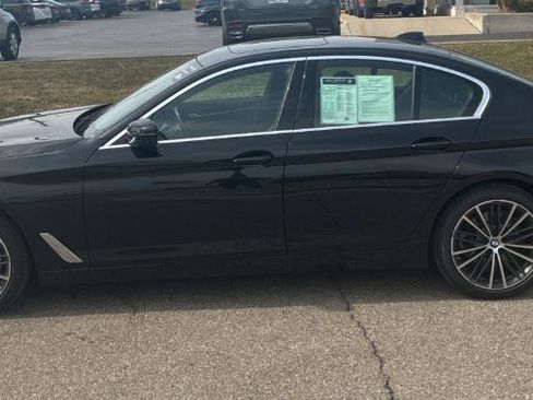 Used 2023 BMW 540i xDrive w/ Convenience Package image 2