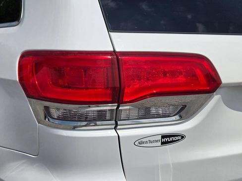 Used 2019 Jeep Grand Cherokee Limited RWD image 7