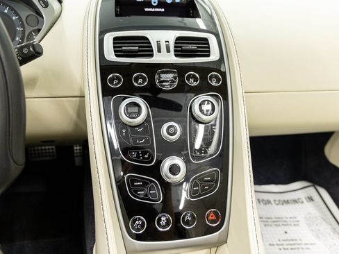 Used 2016 Aston Martin Vanquish Volante RWD image 43