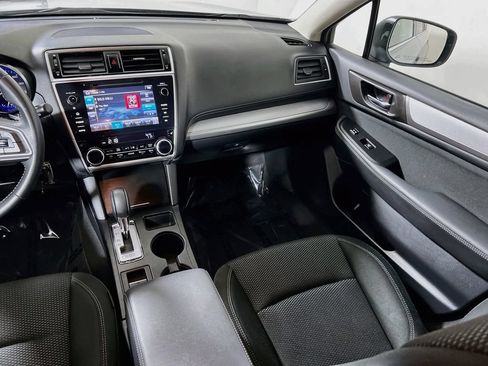 Used 2018 Subaru Outback 2.5i Premium AWD/4WD image 20
