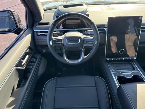 New 2025 GMC Sierra EV Denali image 30