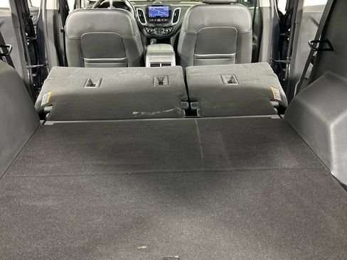 Used 2022 Chevrolet Equinox Premier FWD image 21