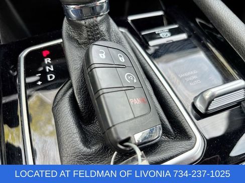 Used 2025 Jeep Compass Limited AWD/4WD image 33
