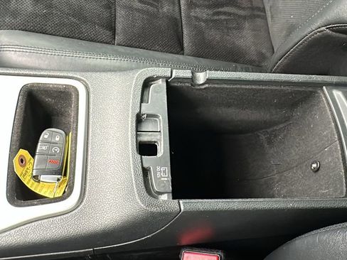 Used 2018 Jeep Grand Cherokee Altitude AWD/4WD image 22