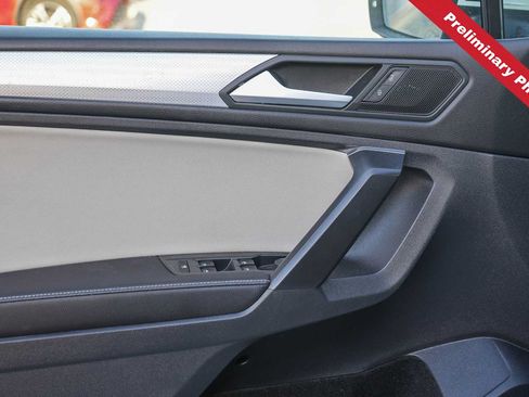 Used 2022 Volkswagen Tiguan S FWD image 16
