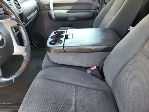 Used 2007 Chevrolet Silverado 2500 LT w/ 1LT Convenience Package AWD/4WD image 28